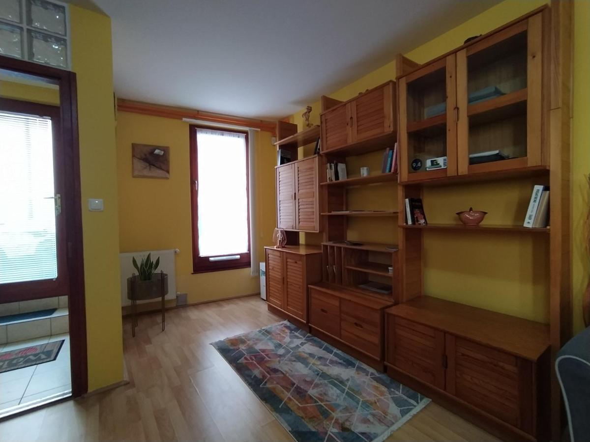 Keltaur Studio Apartman With Garage Leilighet Pécs Eksteriør bilde